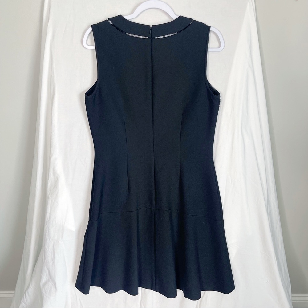 DIANE VON FURSTENBERG | Black Sleeveless Flounce Mini Dress Sz 10 - Picture 3 of 10
